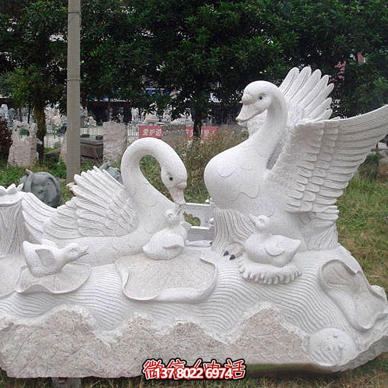 創意企鵝雕塑，點綴你的公園廣場