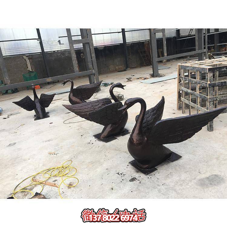 玻璃鋼仿銅天鵝噴水小區(qū)園林水池擺件