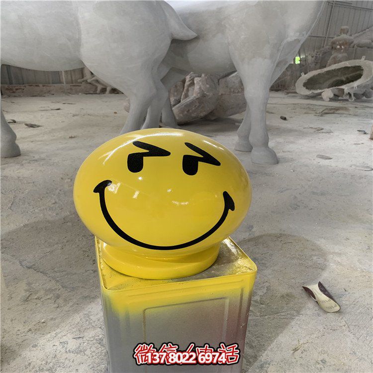 全新玻璃鋼游樂場，彩繪公仔、卡通雕塑，讓您的游樂體驗(yàn)更加豐富多彩