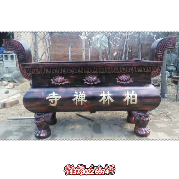 玻璃鋼大型香爐雕塑，點綴露天景區