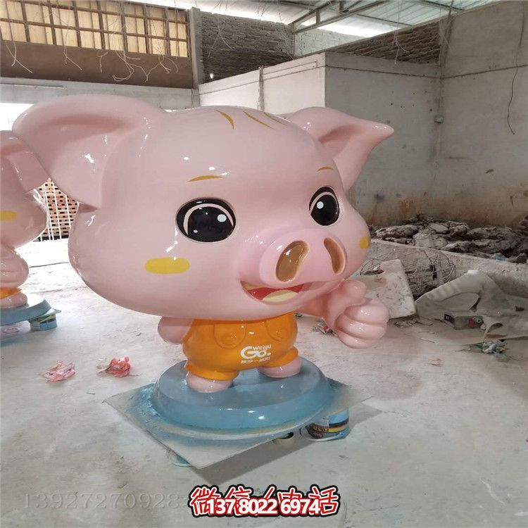 玻璃鋼豬雕塑，為您的店鋪、戶外公園增添熱鬧氣氛