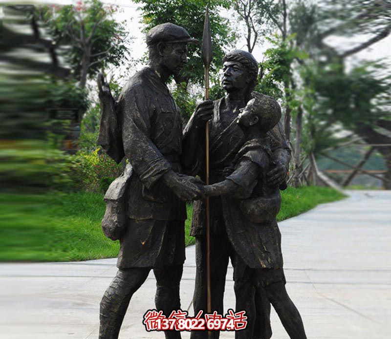 玻璃鋼仿銅創意農民和八路軍的雕塑 玻璃鋼仿銅創意農民和八路軍的雕塑