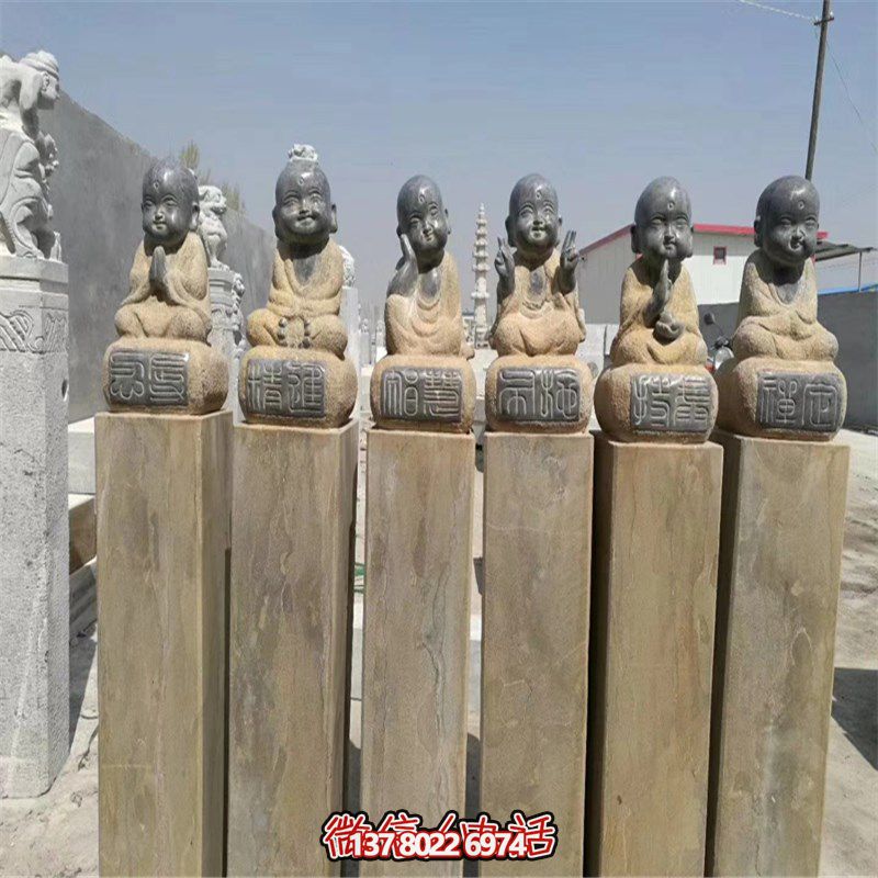 寺廟小和尚人物做舊拴馬柱雕塑 寺廟小和尚人物做舊拴馬柱雕塑