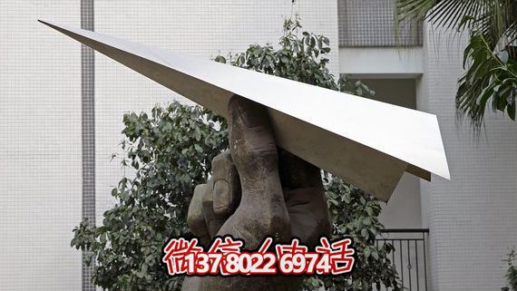 玻璃鋼童趣幼兒創(chuàng)意折紙飛機雕塑 玻璃鋼童趣幼兒創(chuàng)意折紙飛機雕塑