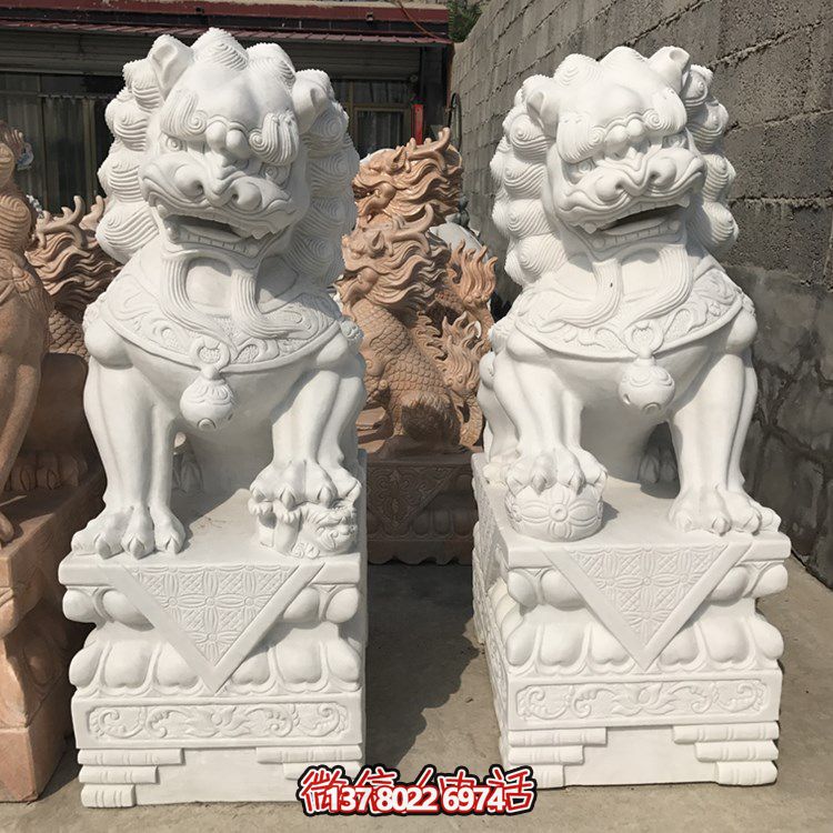 漢白玉石雕家用一對(duì)看大門的獅子雕塑 漢白玉石雕家用一對(duì)看大門的獅子雕塑
