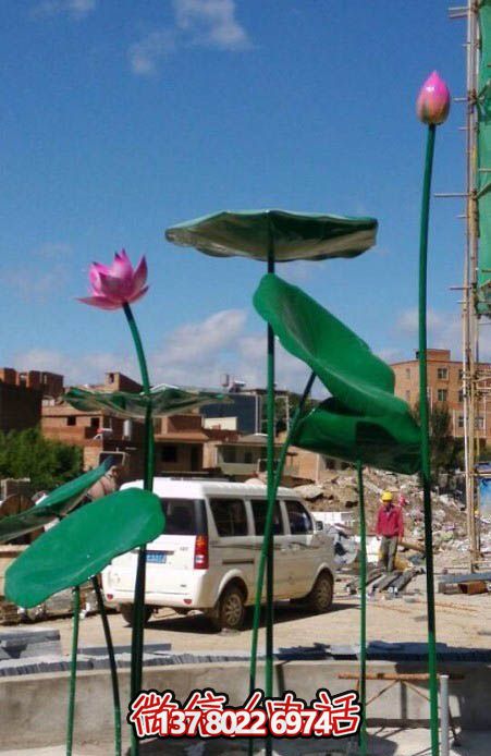 小區不銹鋼彩繪荷葉荷花雕塑 小區不銹鋼彩繪荷葉荷花雕塑